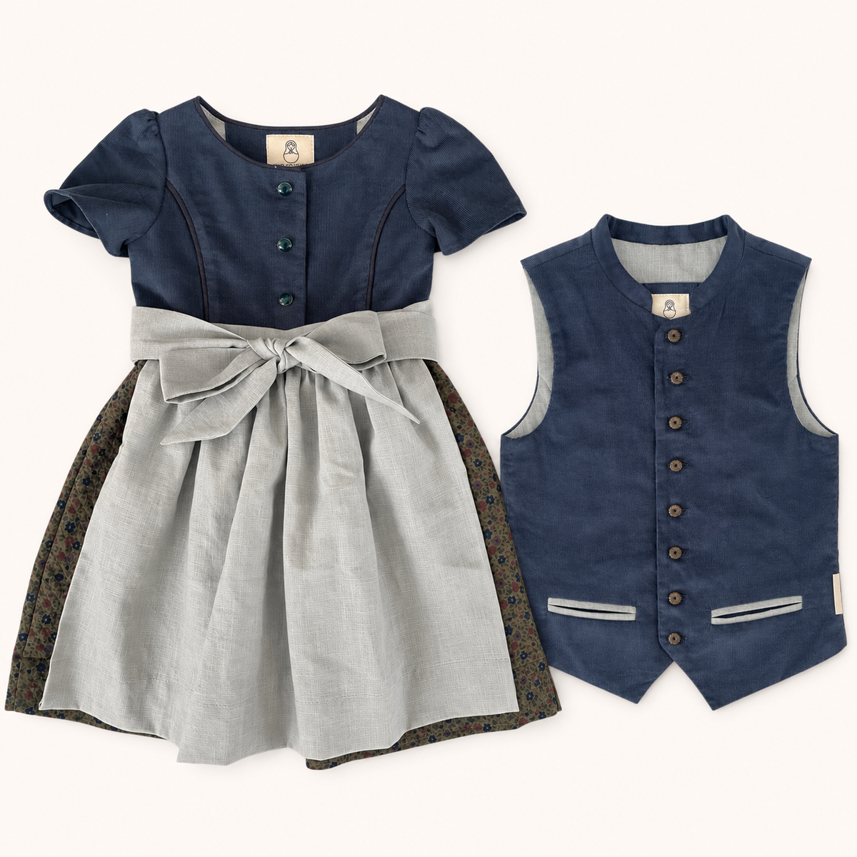 Geschwister Set Ottilie und Anton mit dunkelblauem Dirndl und passender Trachtenweste