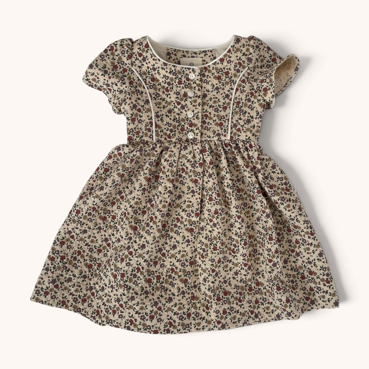 Dirndl Marie aus floralem Baumwollstoff ohne Schürze, Vorderansicht